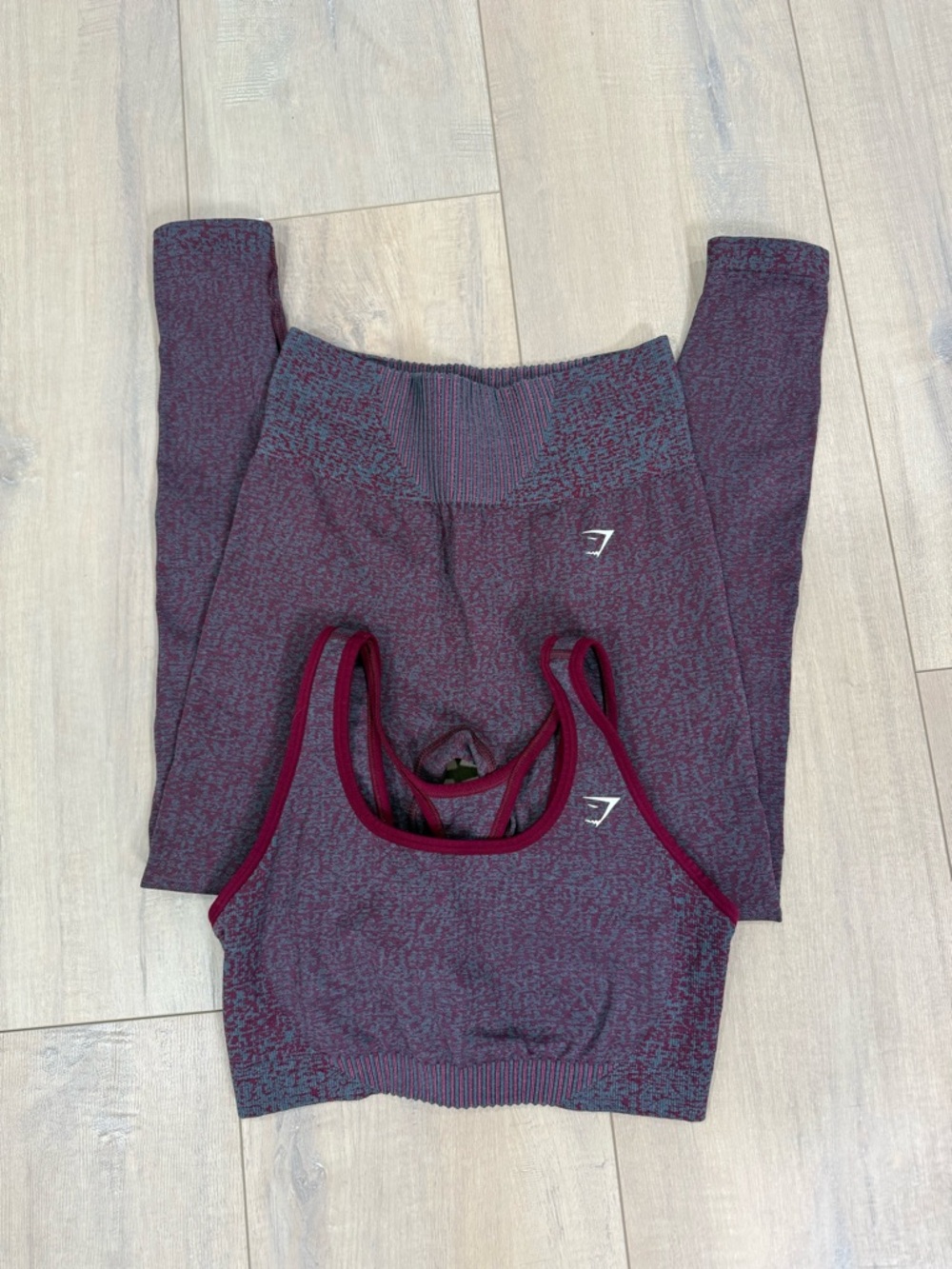 Gymshark Seamless Sports Bra & Leggings Set in Maroon and Deep Red Trim
